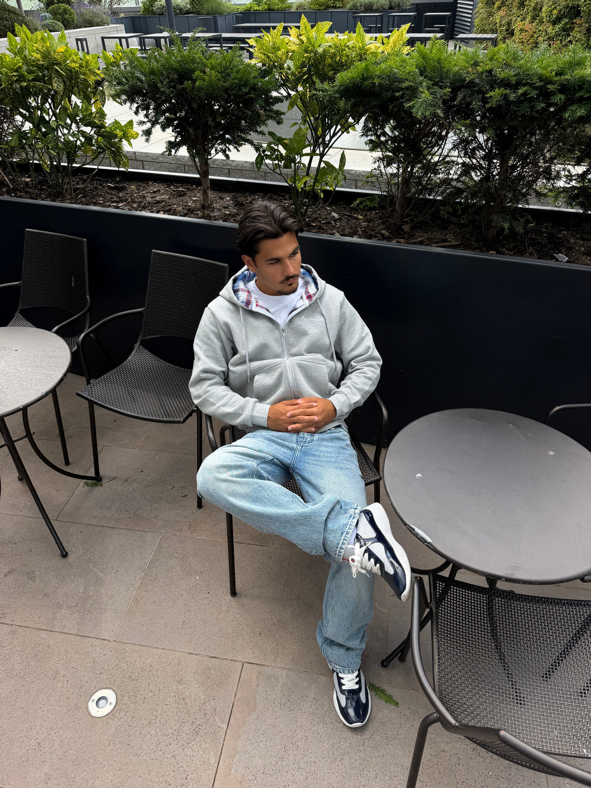 GREY ZIPPER - Aumille